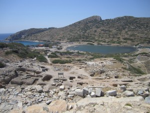The double harbor at "New Knidos." What factors made the city a more favorable locale?