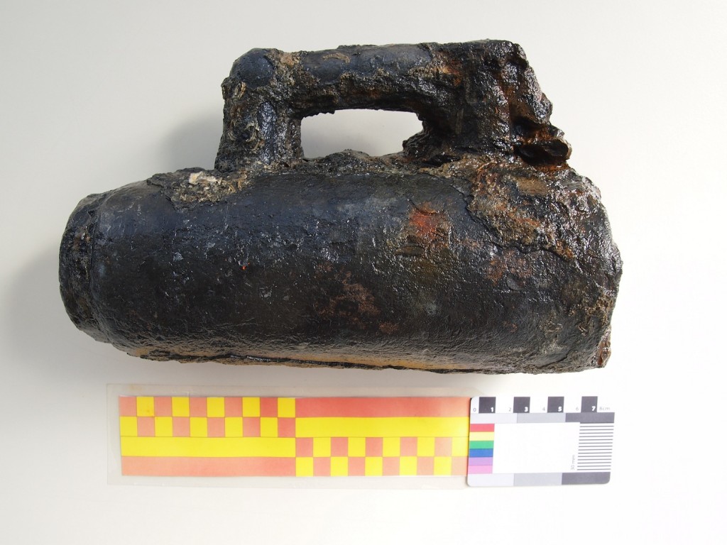 Figure 9. Bronze breech-block (Photo: Jose Casaban).